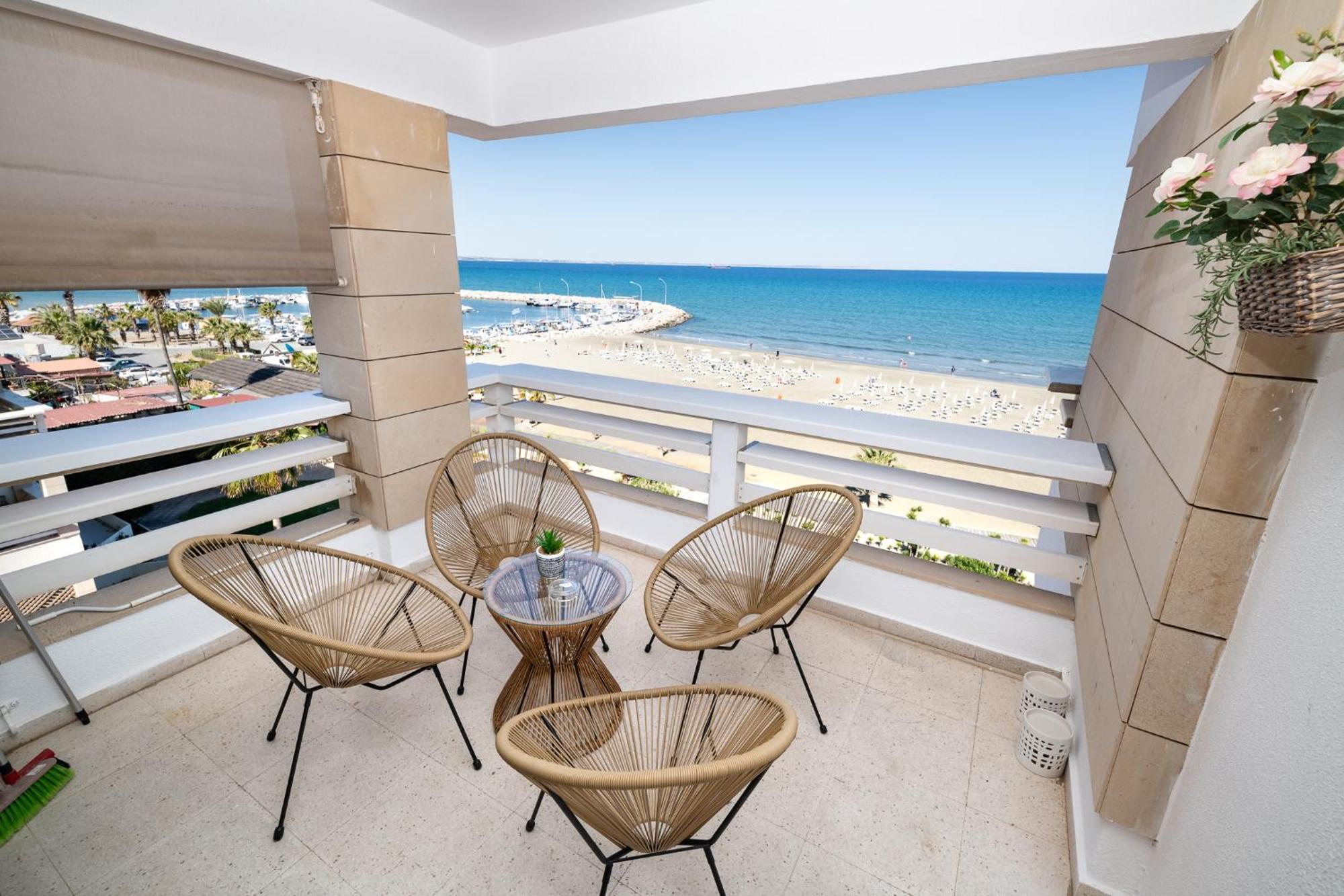 Lazuli Beachfront Sea View Ap144 Larnaca Extérieur photo